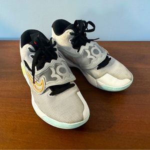 Nike KD Trey 5 X Basketball Shoes - Men’s Size 10